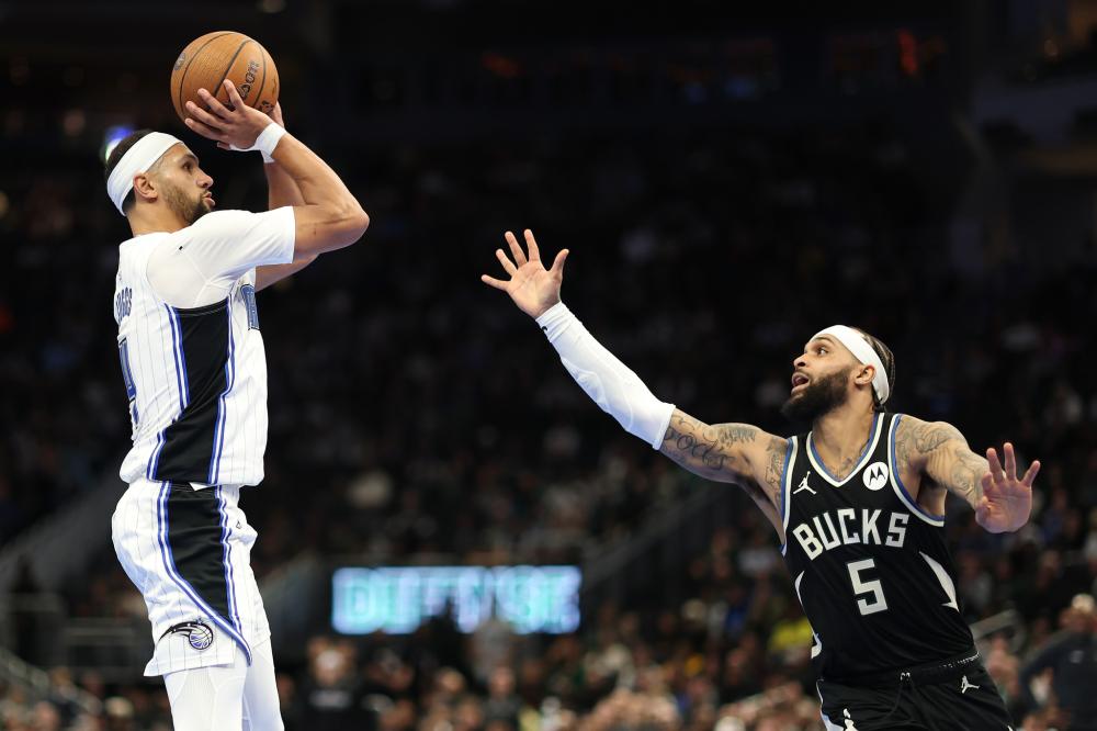 轻进球者 轻进球者