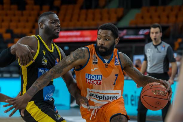 两队都展示 两队都展示